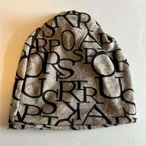 NWT Letter Graphic Beanie - Picture 1 of 7